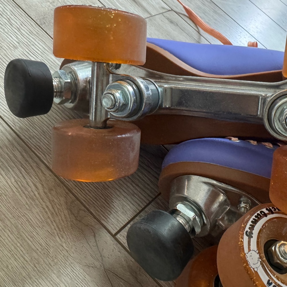 Moxi Beach Bunny Roller Skates - Picture 8 of 9